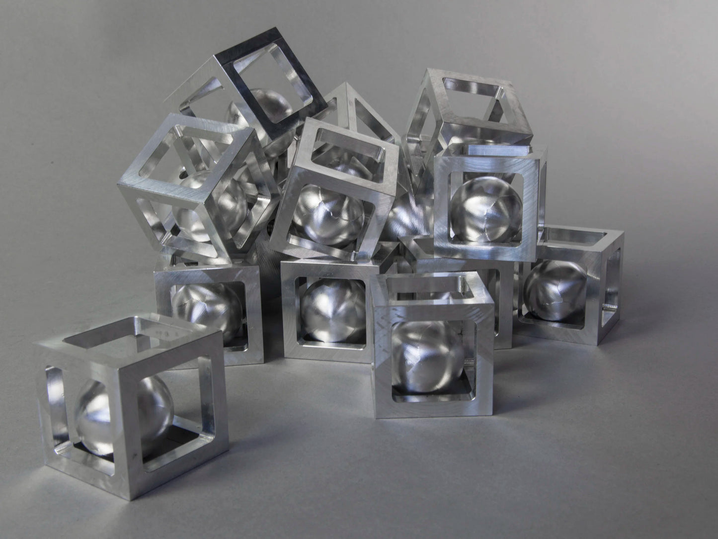 Julie Kumar - Trapped Spheres