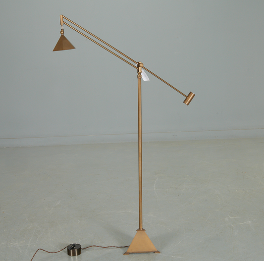 William Lipton Lamp